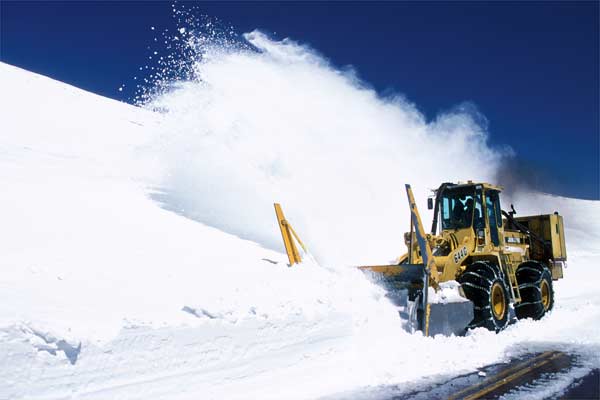 RMNP-TrailRidgePlowing01