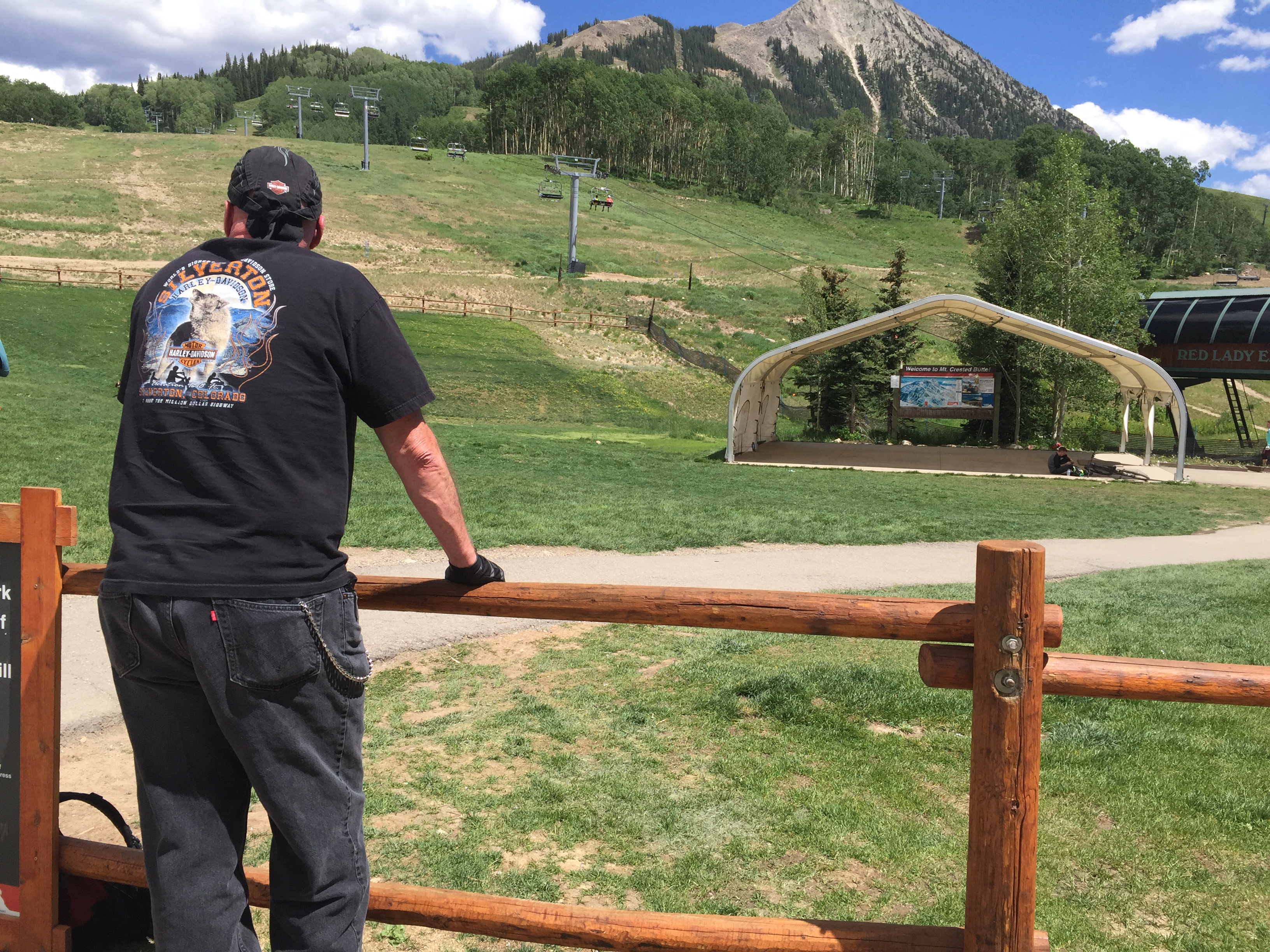 13362FD0-6E22-47D4-97AB-53304F9C0938