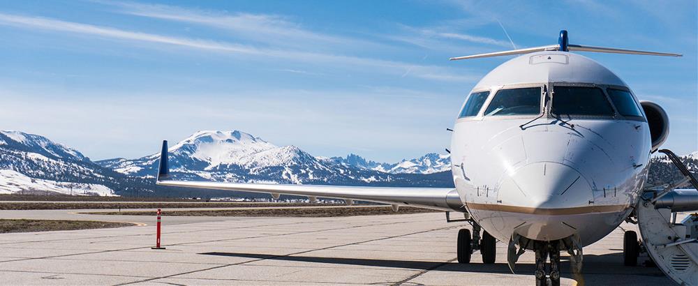 17-18_transportation-air-travel_united_1200x492