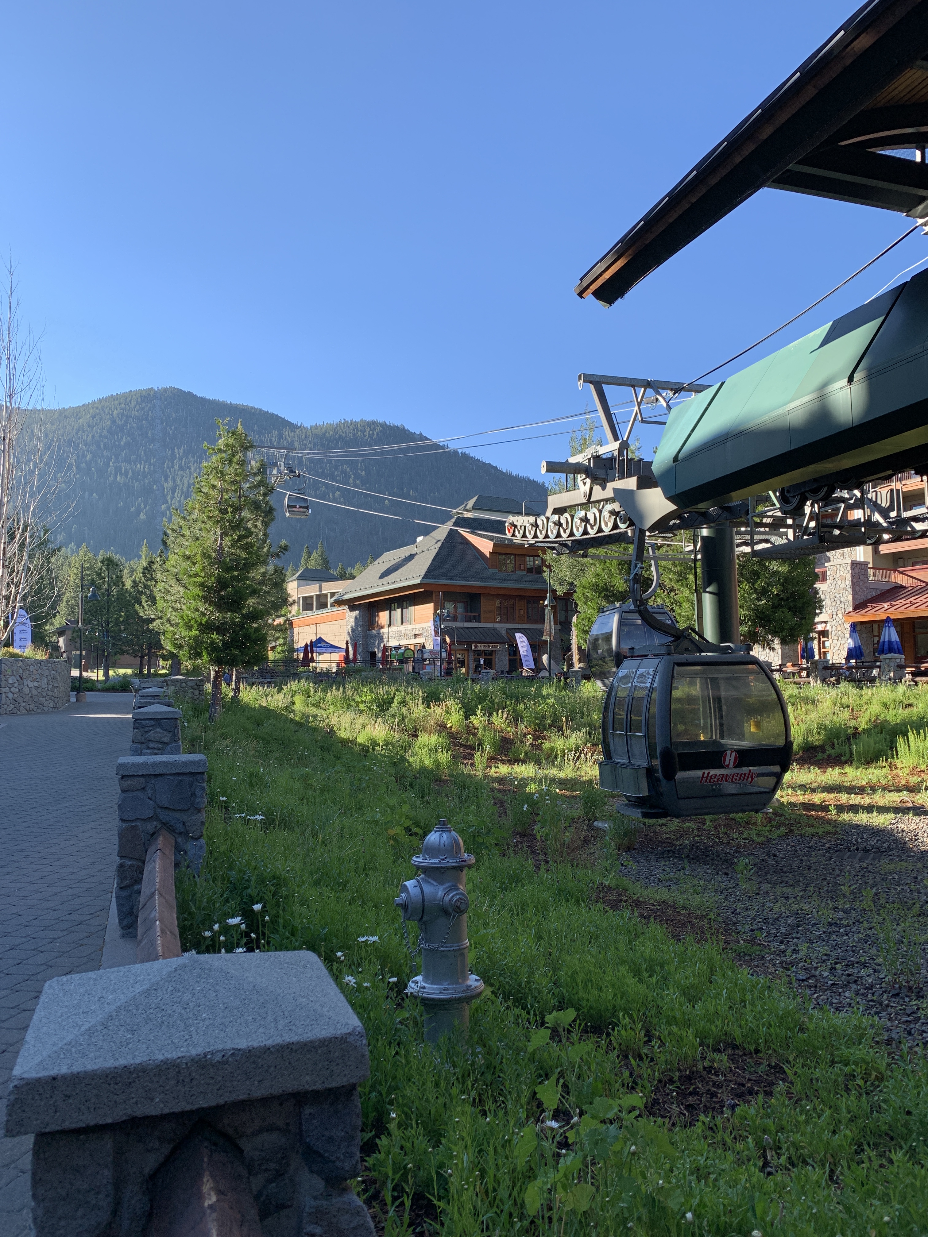 416D0B3B-E030-4F71-A522-3C290D06E447