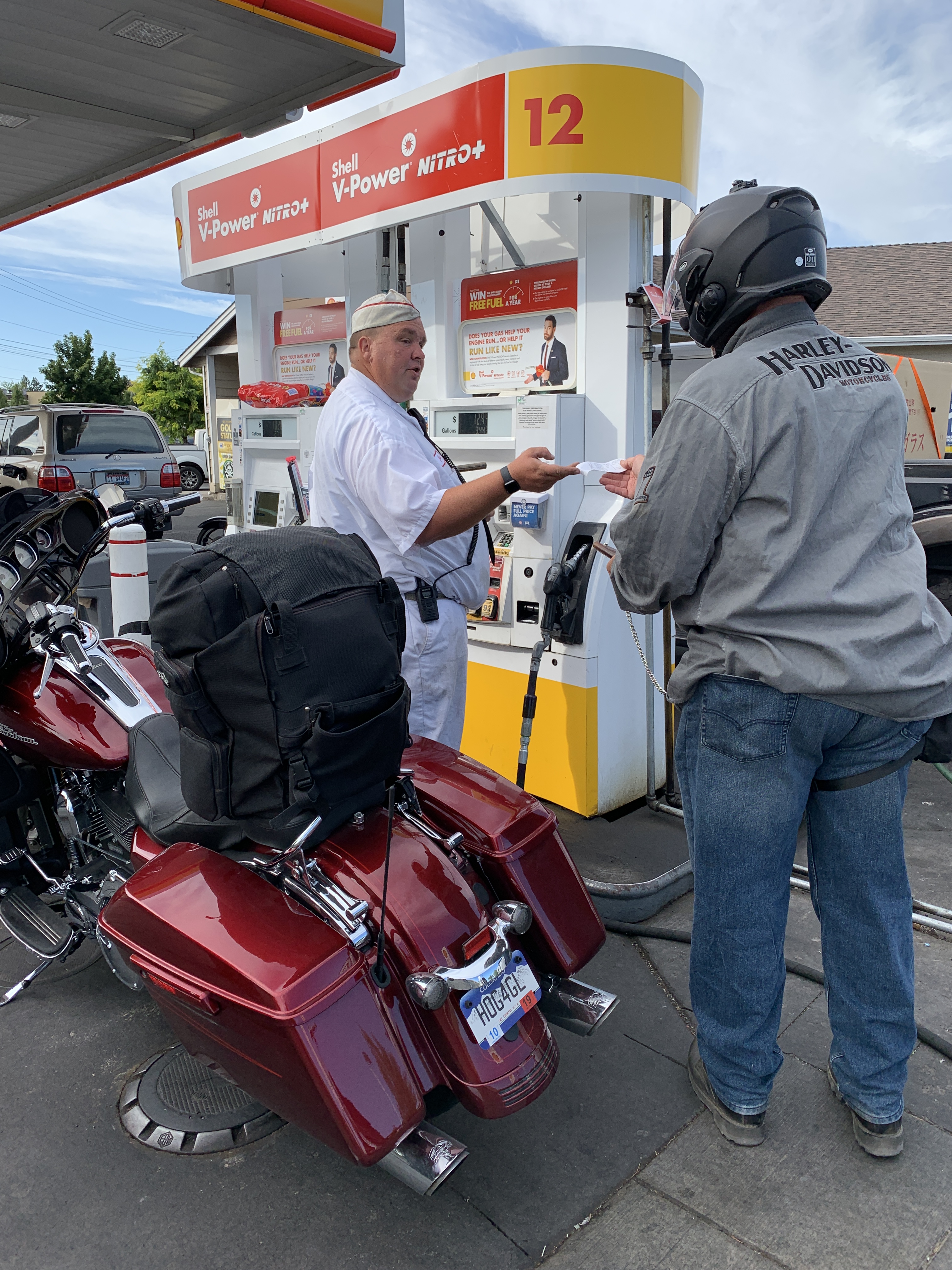 50A7DD6B-E2E2-4CD2-97A4-72D68F5B9508