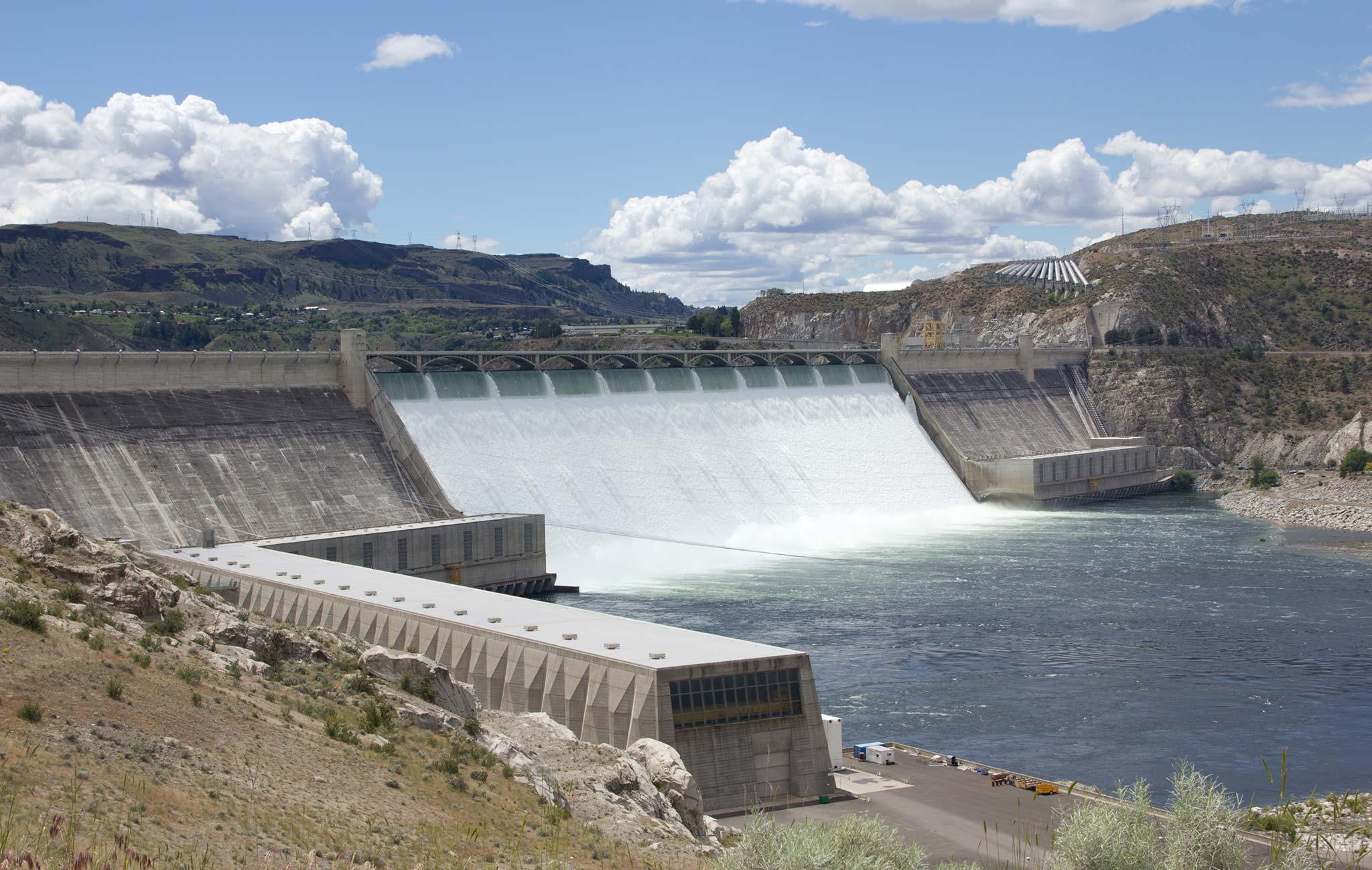 553899-Grand-Coulee-Dam