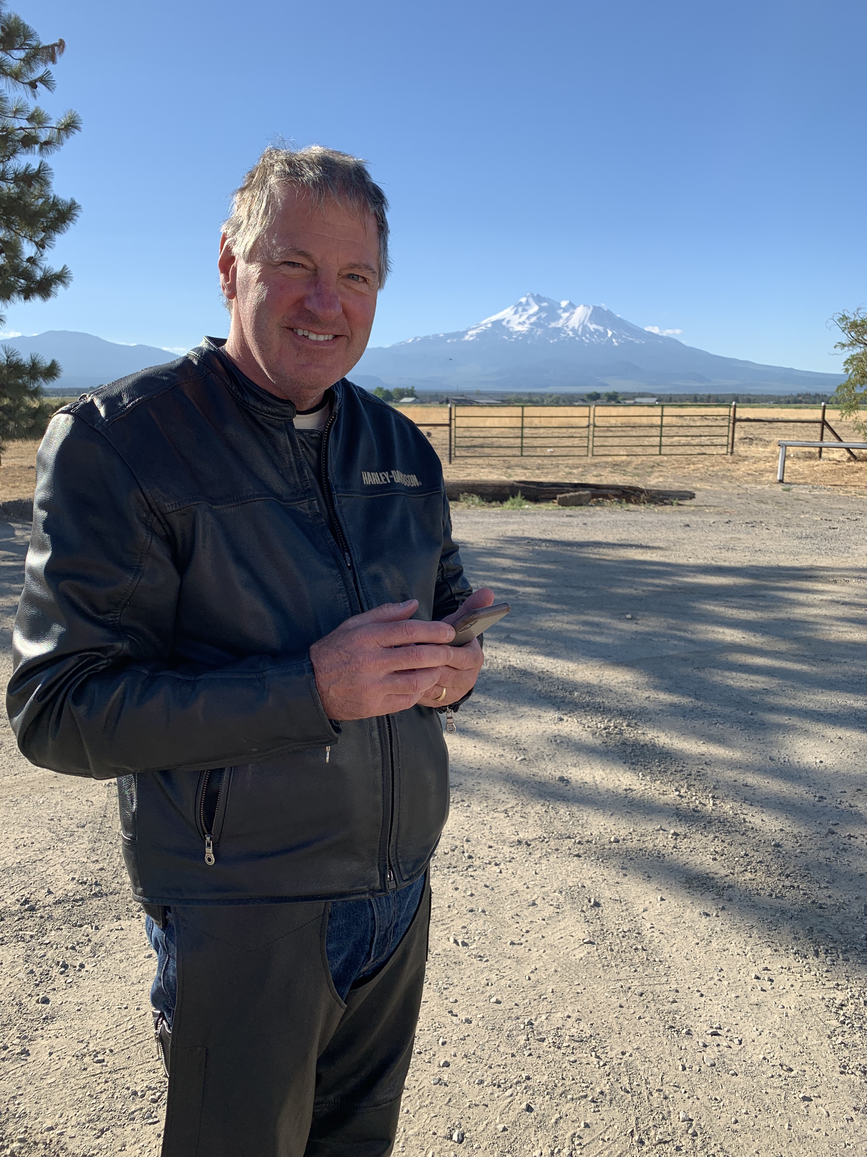 5B90FD4F-3D7B-43E1-9822-F6025DC88F33