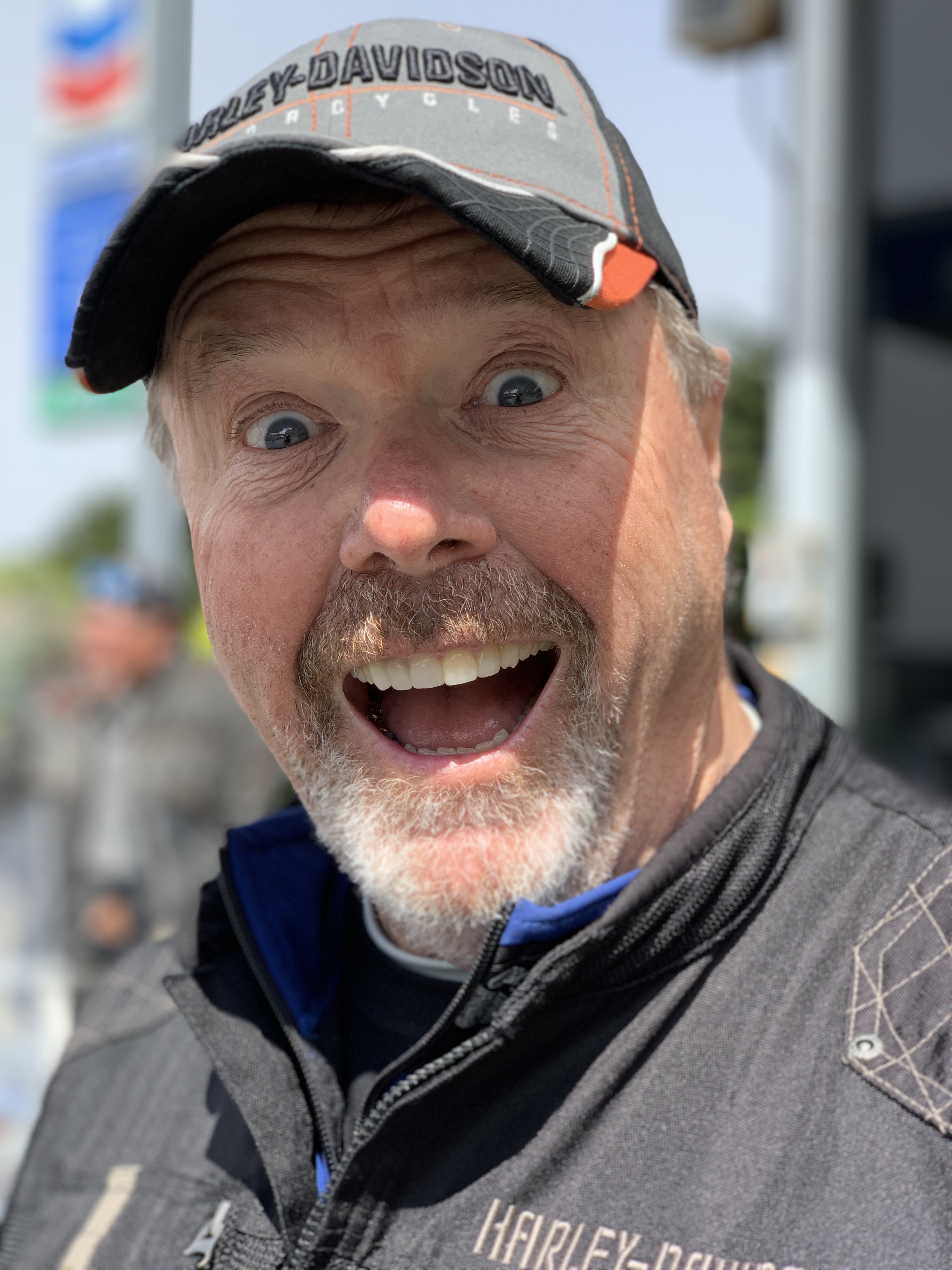 85D44437-05A4-423C-AA5F-3FB9DF4E8F44