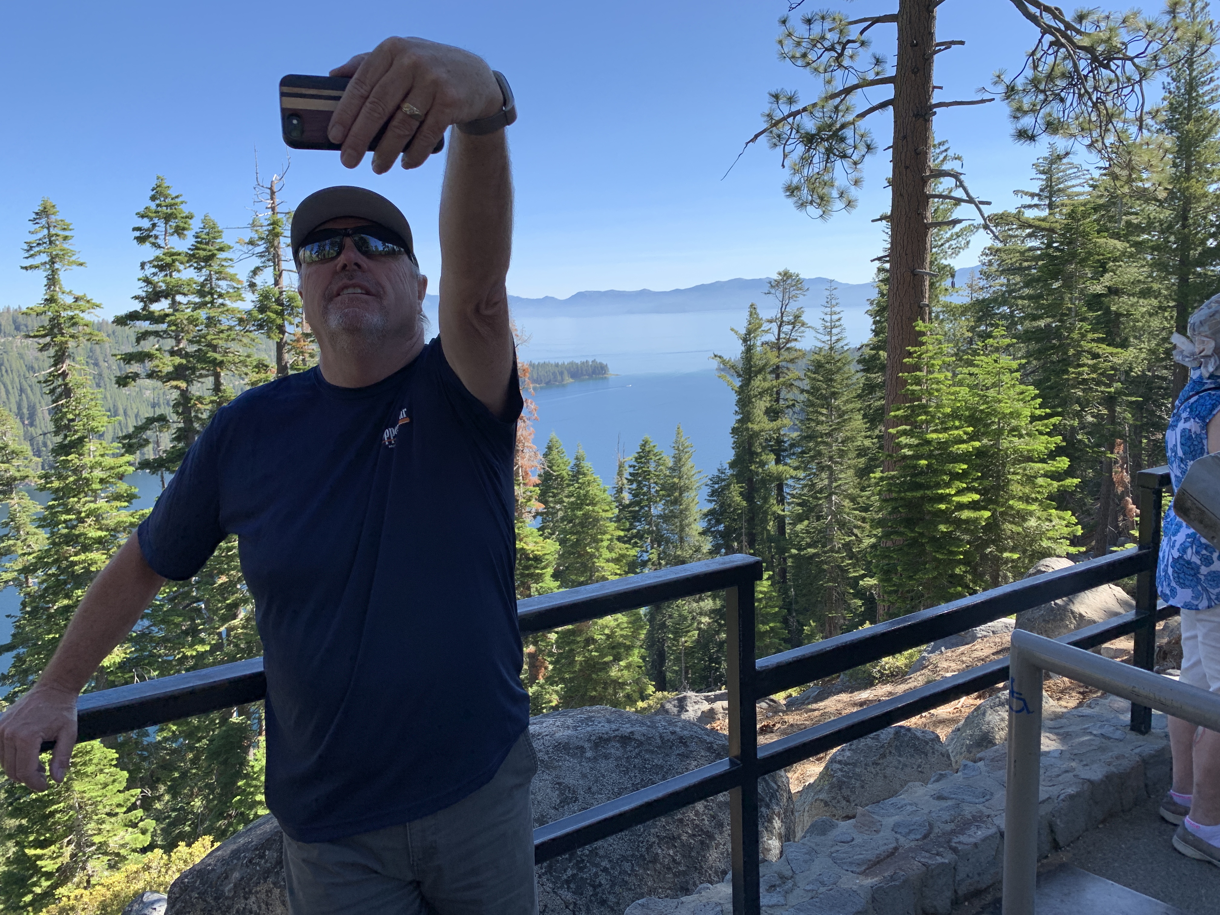 90755351-1397-4617-B4D7-161637DE44A5