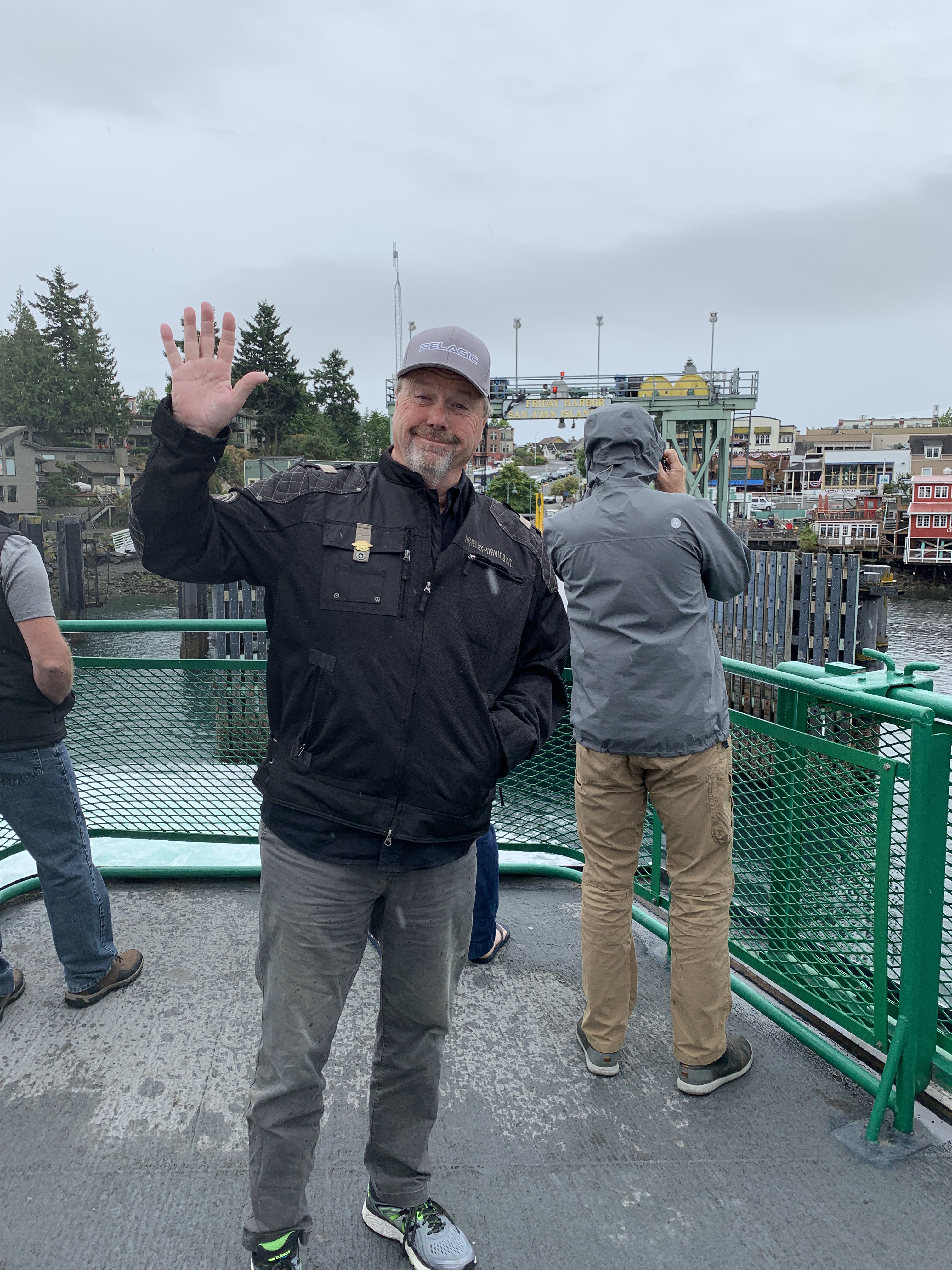 A494E225-48D4-4000-BF41-D29F6CA9E25E