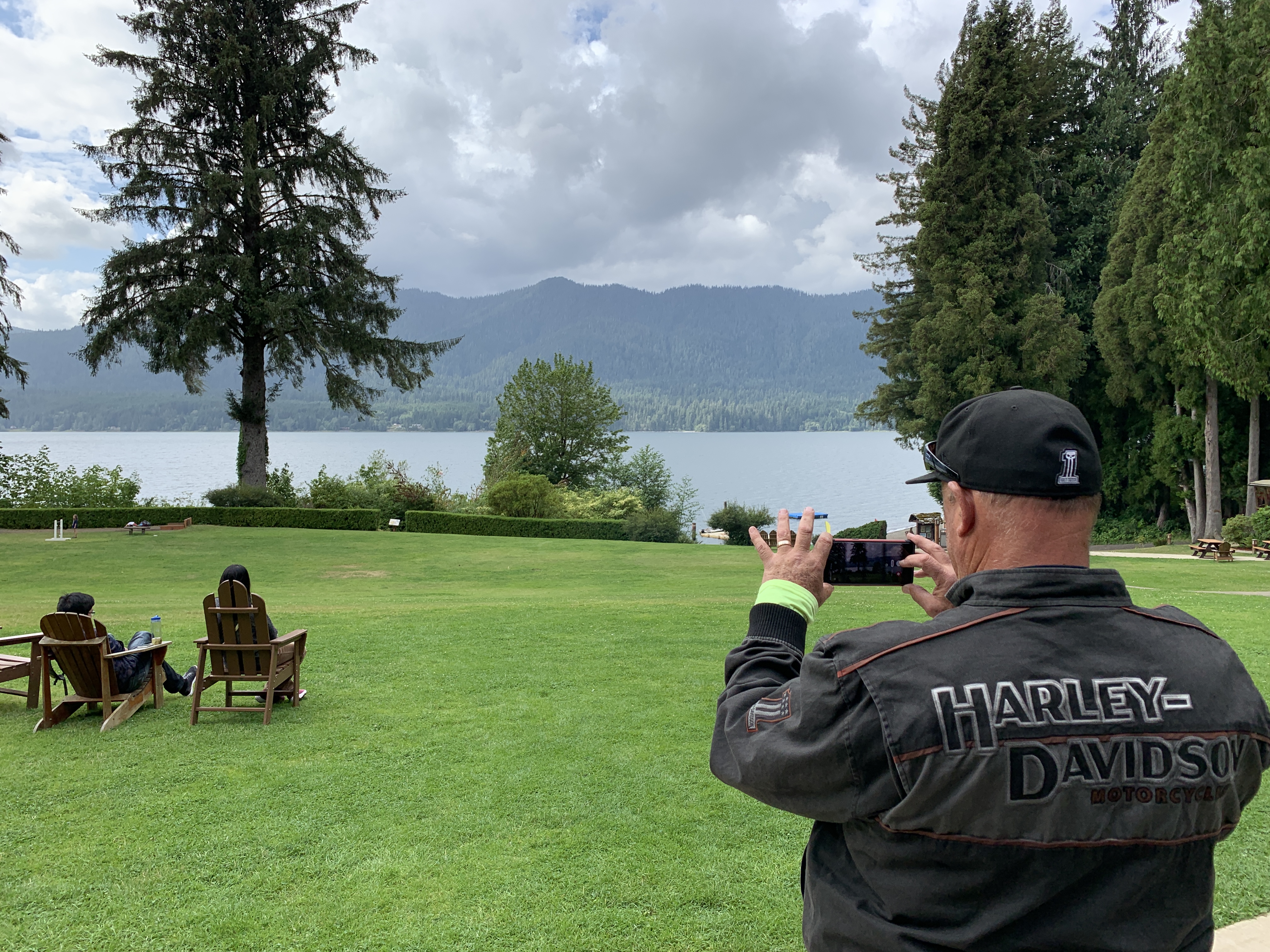 B4FBC9E4-56A1-4F4C-AC93-99E4F608BC59