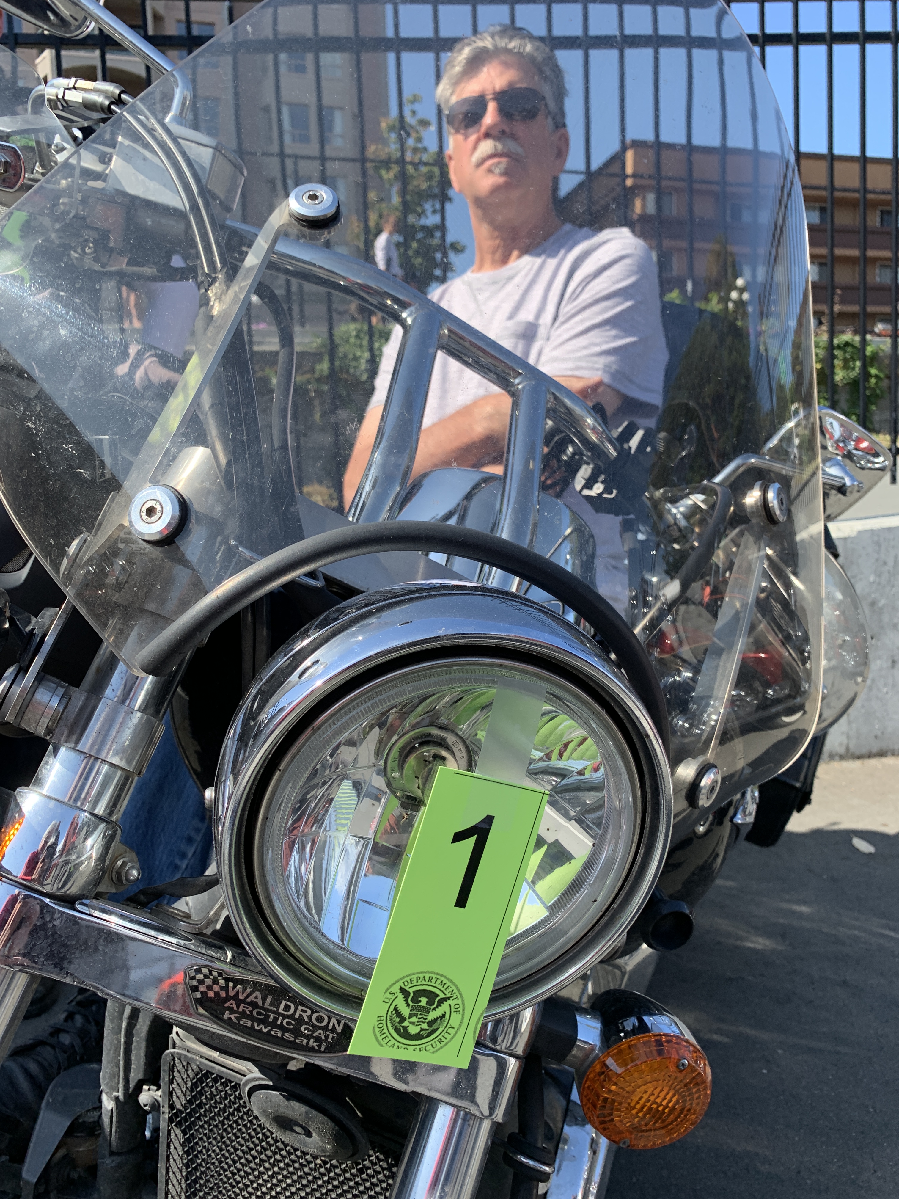 C71D26D6-F76A-4D4E-8F73-1D9FD48632E5