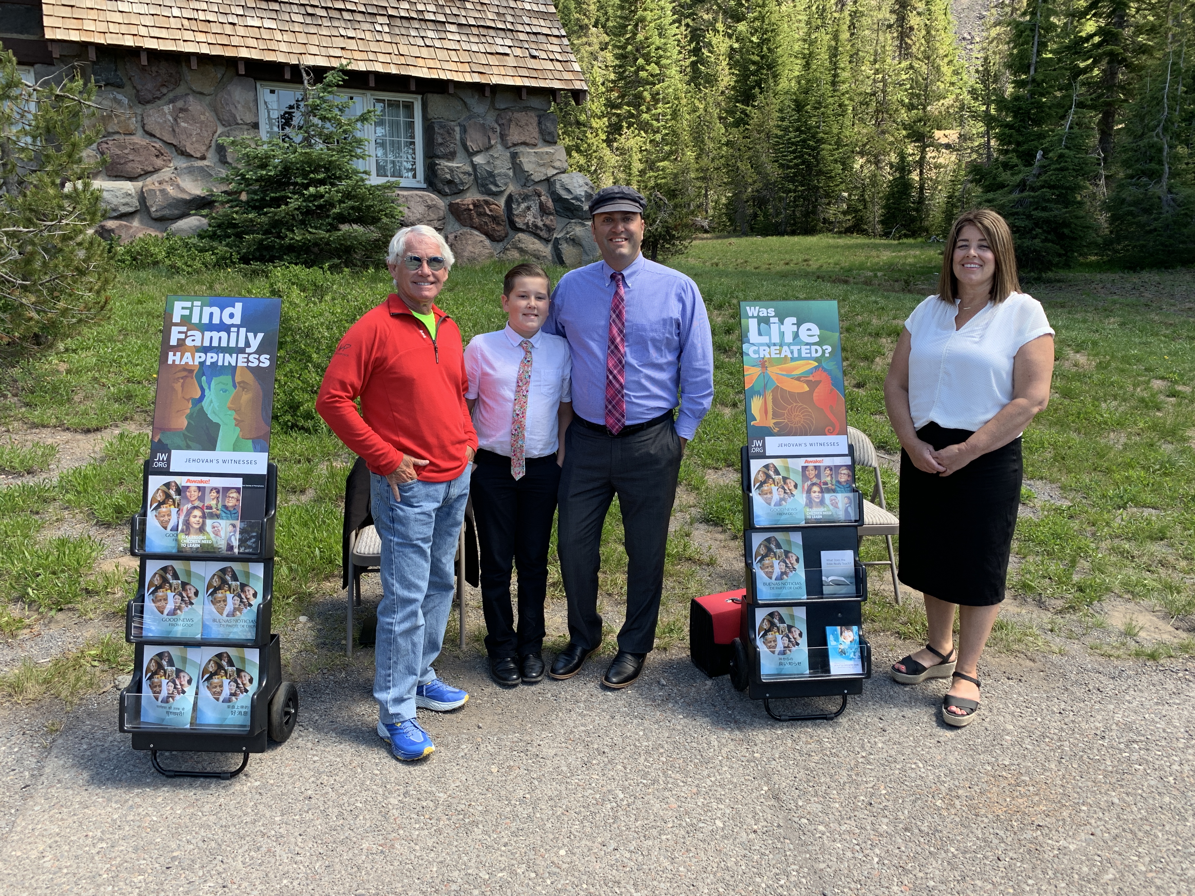 DDA5F57B-ED00-4C7C-82E5-849E271022F4