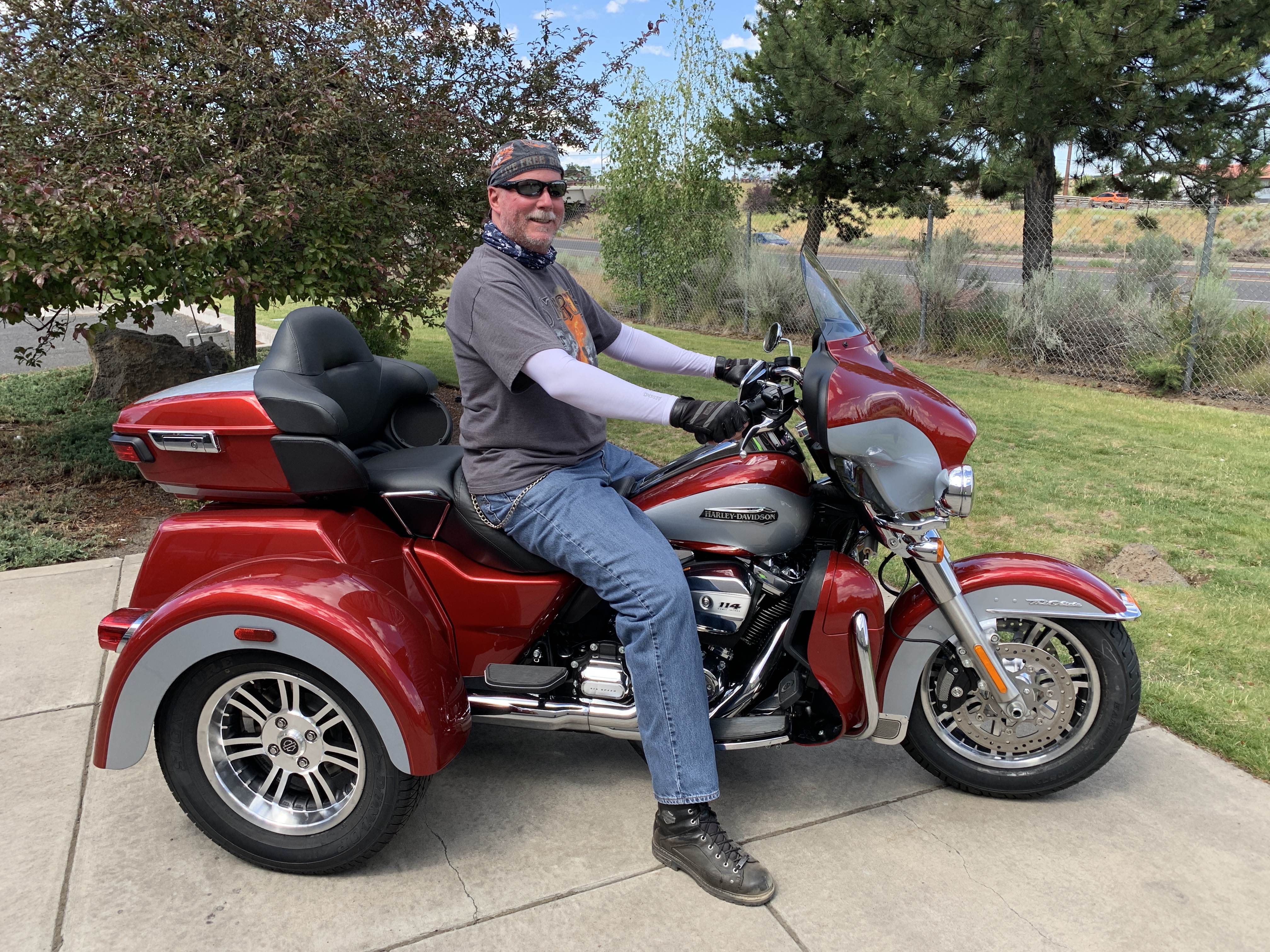 FF333A0E-2F2B-489C-919F-07833BDA16C9