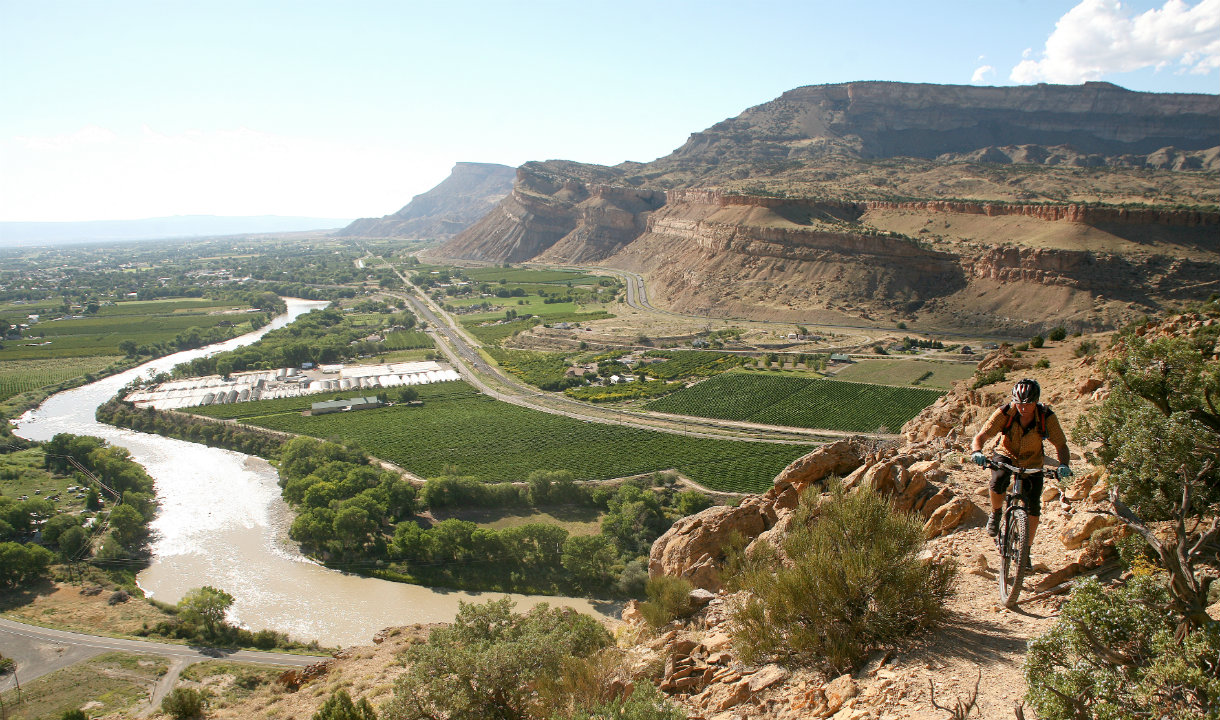 palisade-co-mtn-bike-slide1