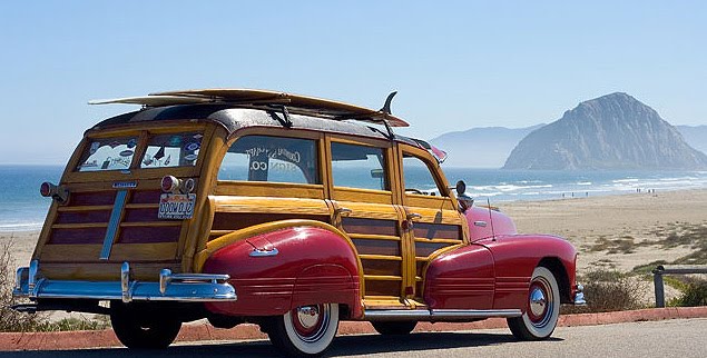 woodie-car-beach