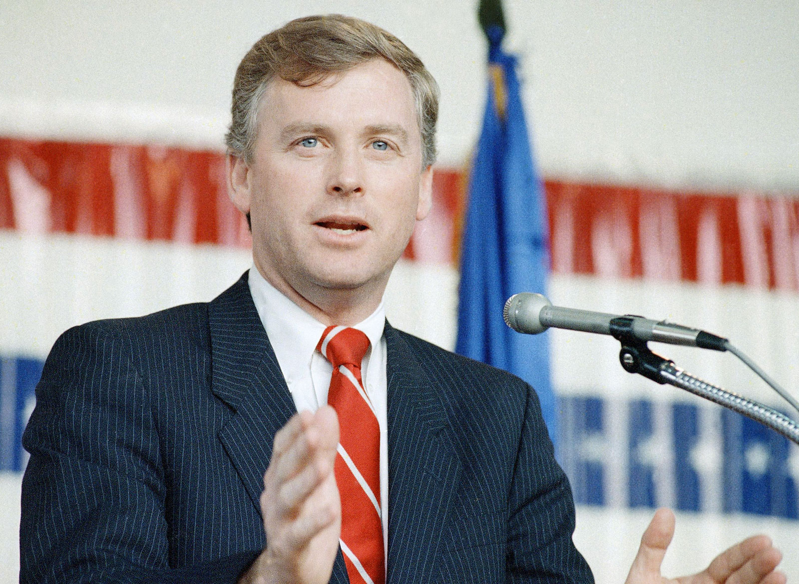 D-04, Quayle in 1989