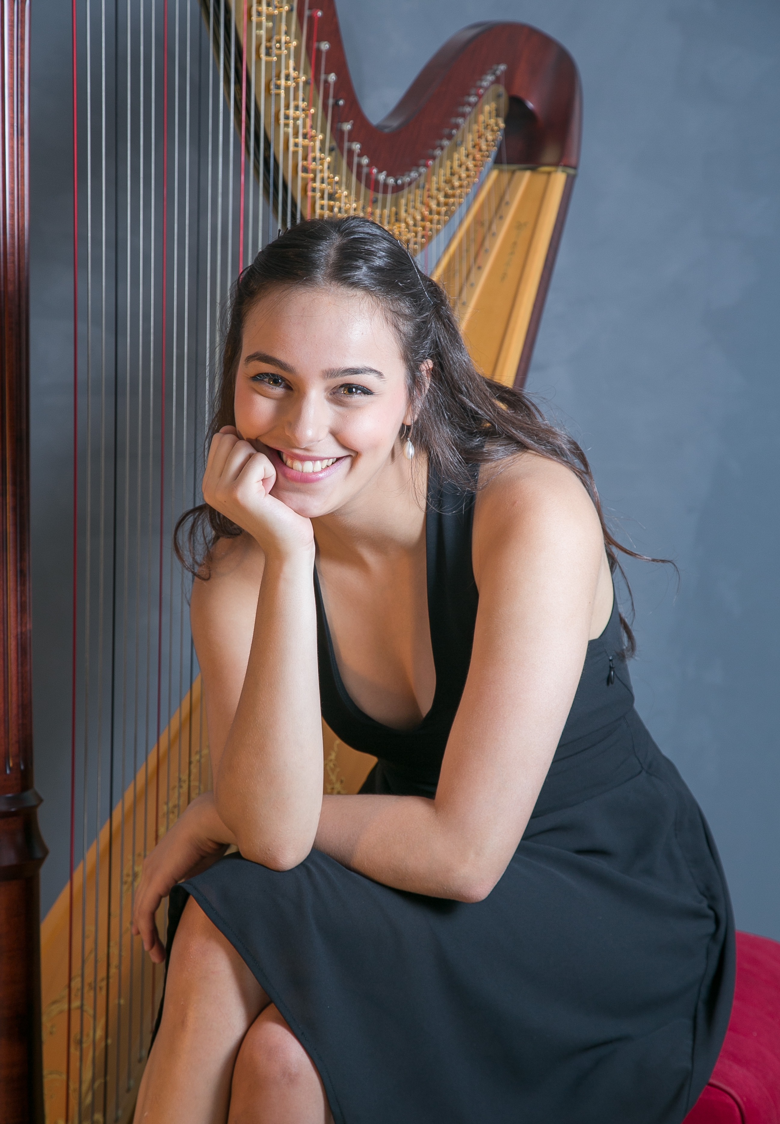 D-6, Noa Gabay, Israeli Harpist