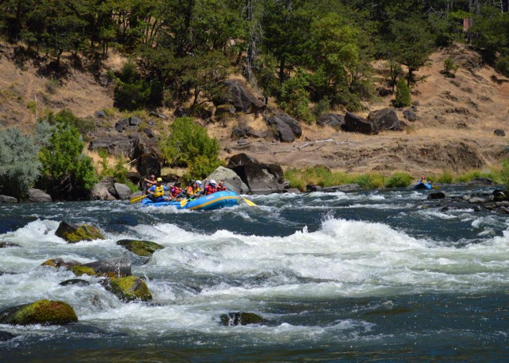 This image has an empty alt attribute; its file name is 16217_8_mark-larson-1.jpg